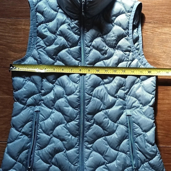 Gerry gray quilted zipper puffer vest with pockets & packable bag size XS - Picture 10 of 11